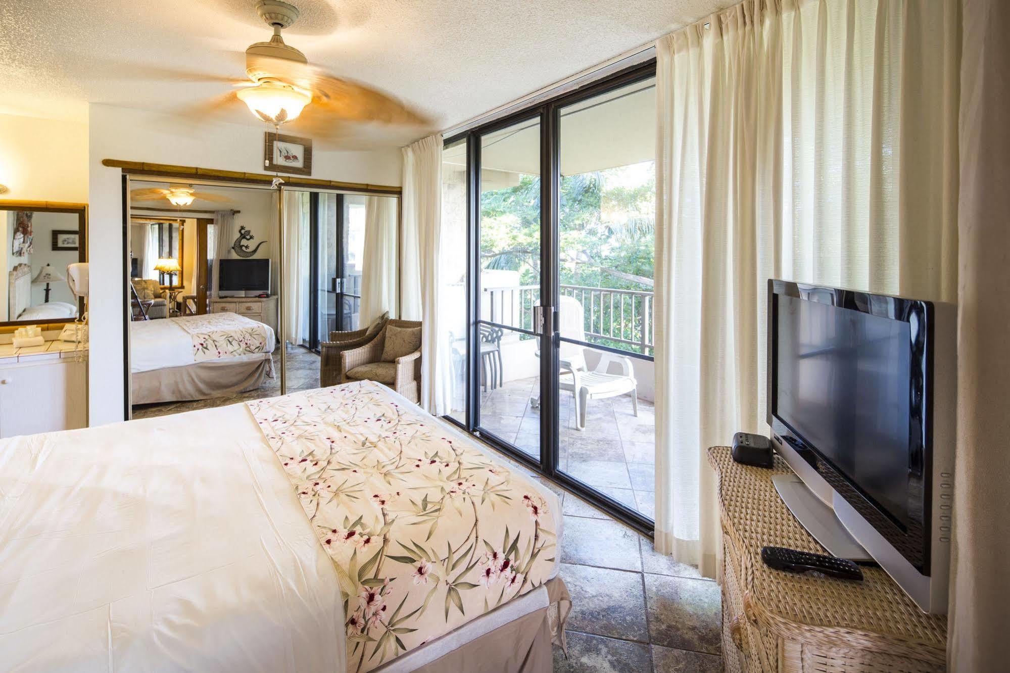 Апарт готель Castle Paki Maui Лагайна Екстер'єр фото